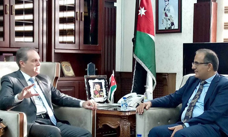 وزير الصحة يبحث مع نظيره الناميبي سبل التعاون وتبادل الخبرات بين البلدين 1 16394711397201717593123