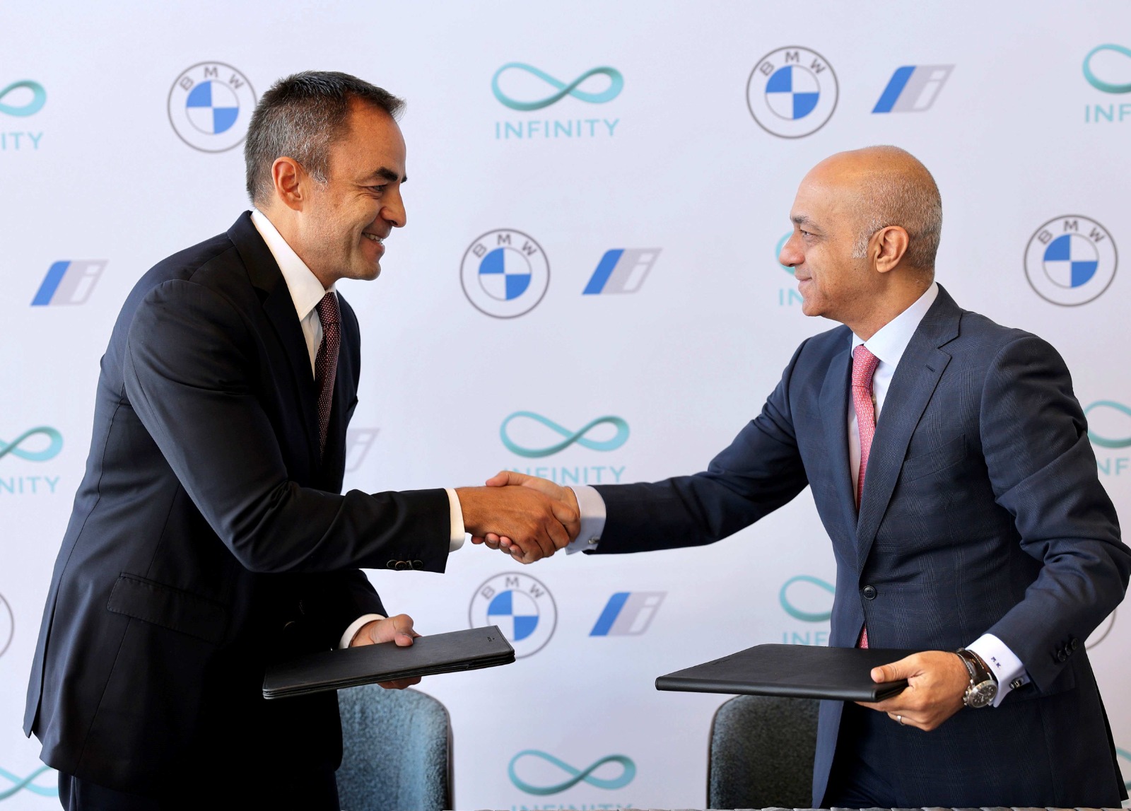 جلوبال (1): DreamSmart تتعاون مع VSPO لاستكشاف تكامل التنقل الذكي مع الرياضات الإلكترونية الذي لا حدود له 1 2023 638308259121044889 1041719063667
