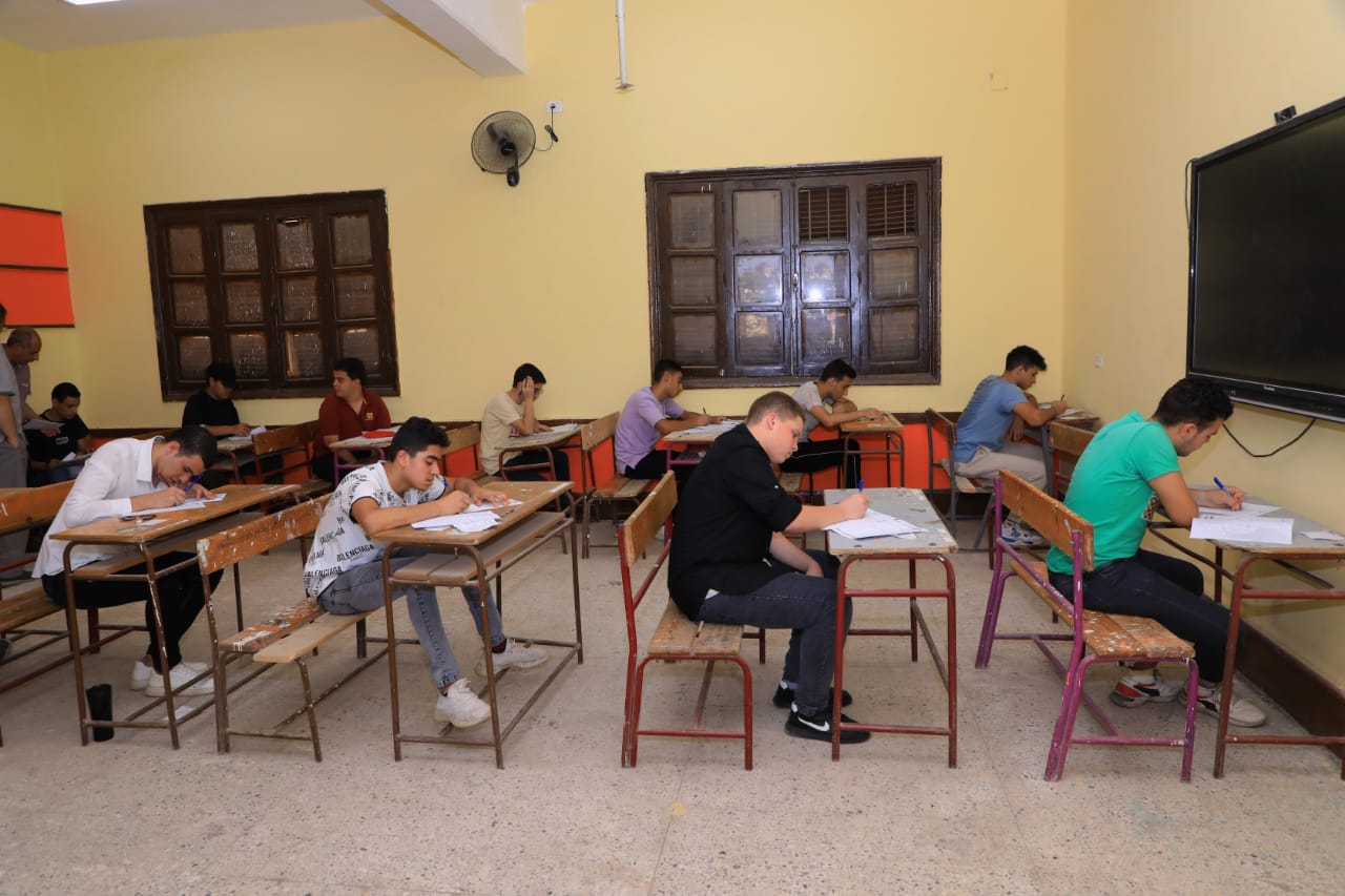 انطلاق امتحانات الثانوية العامة و745 ألف طالب وطالبة يؤدون الامتحان في مادتي التربية الدينية والوطنية 1 26571717999383