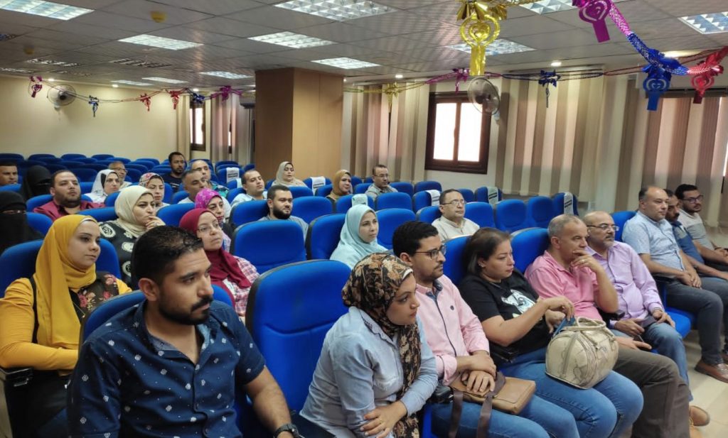 وكيل وزارة الصحة بالدقهلية يعلن ختام عمل القافلة الرابعة الخاصة بإنهاء العمليات المؤجلة بمستشفى المطرية 1 3651717518783