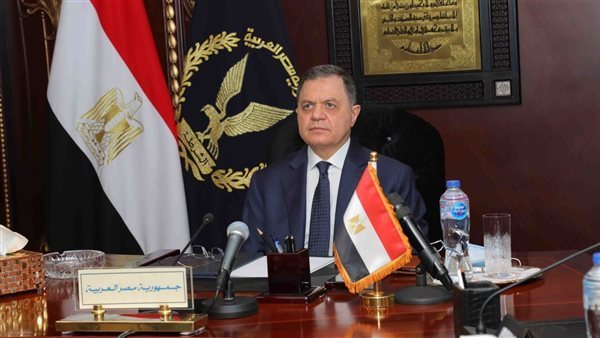 وزير الداخلية يهنئ شيخ الأزهر ووزير الأوقاف ومفتي الجمهورية بمناسبة حلول عيد الأضحى المبارك 1 4251718185866