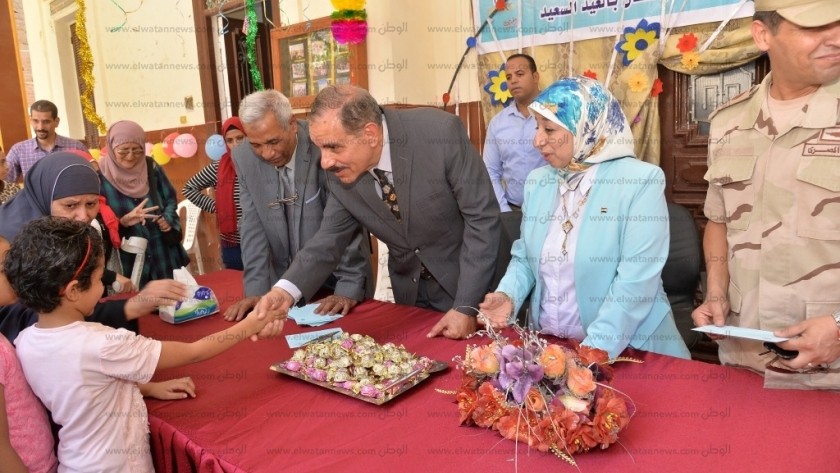 وزارة الداخلية تحتفل مع الأطفال الأيتام بعيد الأضحى المبارك وتوزع الهدايا عليهم 1 49963712015654400241718882884