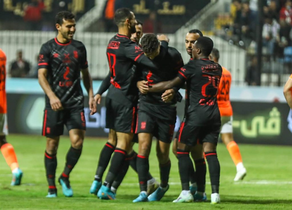 الأهلي يفوز على فاركو 2-1 في الدوري الممتاز لكرة القدم 1 7371719599165