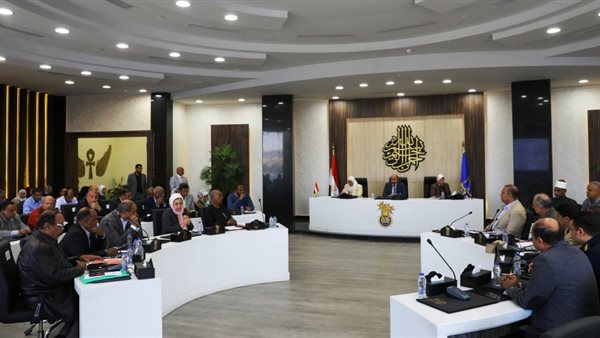 أسوان: اعتمادات الخطة الاستثمارية للرصف للعام المالي 2023 / 2024 بقيمة 131.5 مليون جنيه 1 841717754524