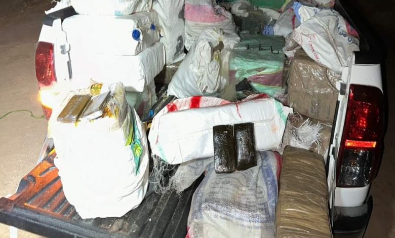 ضبط 5 أشخاص بالبحر الأحمر لتورطهم فى واقعة سرقة مبالغ مالية من شقة سكنية 1 8721718356625