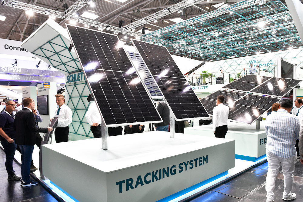جلوبال (6):شركة Runergy تحتفل بعرضها الناجح في Intersolar Europe 2024 1 ABUIABACGAAgz4fhpAYogJPMoAUw6Ac4mwU1719414245