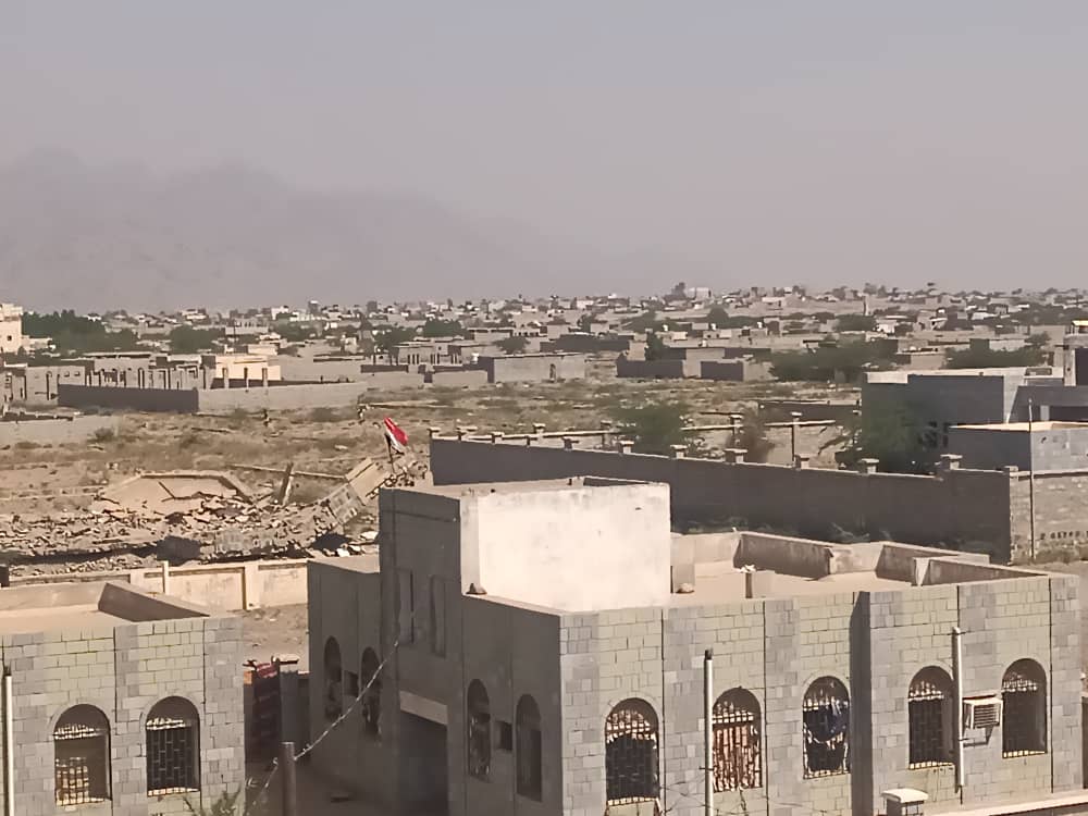 الإرياني : ندين إطلاق مليشيات الحوثي الصواريخ من وسط الأحياء السكنية وتعريض حياة المدنيين للخطر 1 IMG 20201111 WA01211718823784