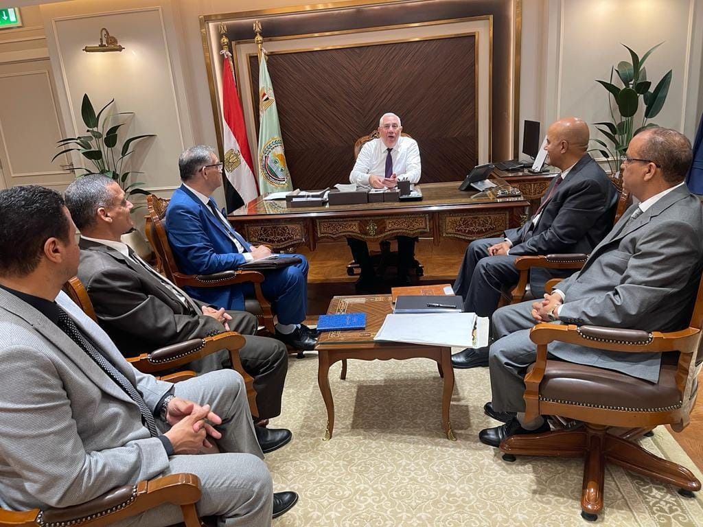 وزير الزراعة يؤكد أهمية التوسع في إنتاج التقاوي المعتمدة للمساهمة في زيادة إنتاجية المحاصيل 1 IMG 20230601 WA0002 16856176312971719224465