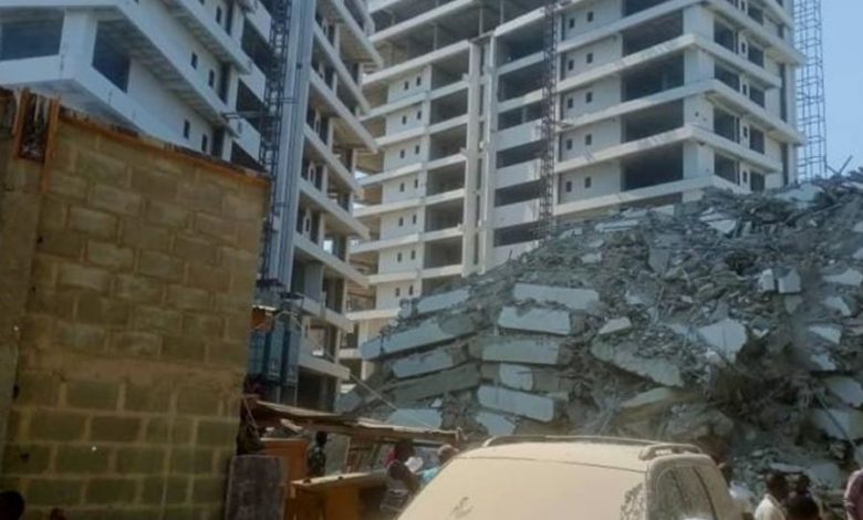 مصرع شخص واحتجاز 30 تحت الأنقاض إثر انهيار منجم في نيجيريا 1 RQMATKBTDA1717591563