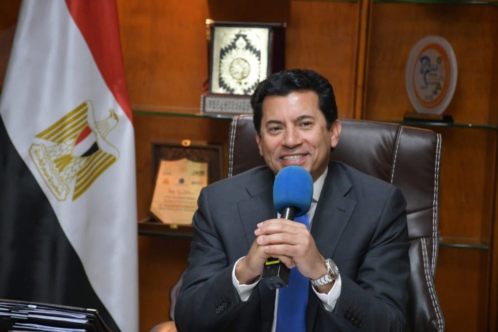 وزير الشباب والرياضة يبحث مع جمعية المستثمرين بالعاشر من رمضان سبل التعاون المشترك 1 elaosboa947511719329345