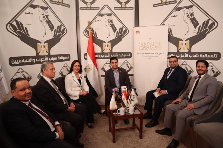 رئيس "التنمية الصناعية" تؤكد أهمية دعم بيئة الأعمال وتحسين المناخ الاستثماري بالقطاع الصناعي 1