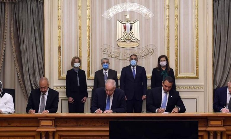 مدبولي يشهد توقيع 4 اتفاقيات بمجال الأمونيا الخضراء مع المطورين الأوروبيين بـ 33 مليار دولار 1 received 649728059620593