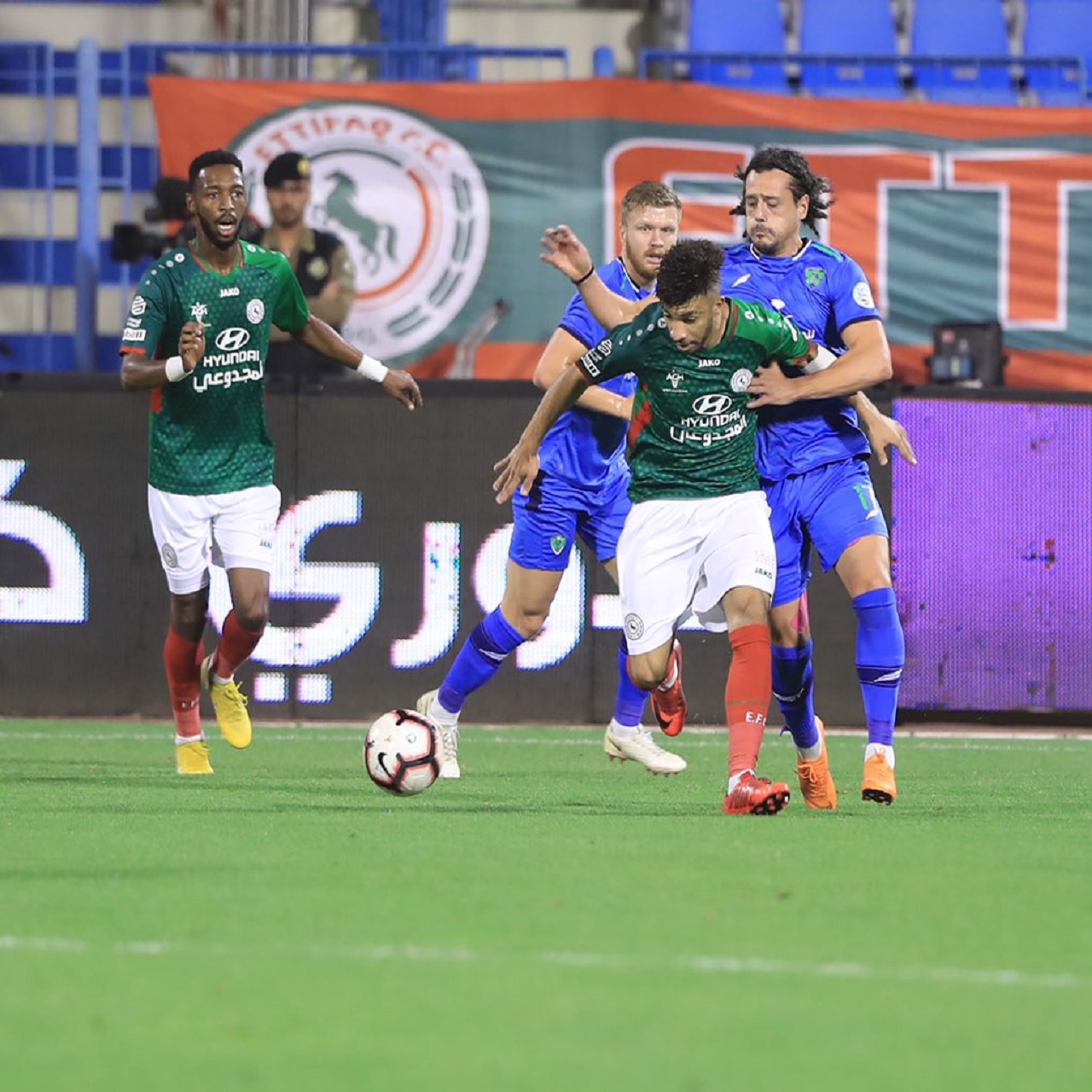 التعادل السلبي يخيم علي مباراتي حرس الحدود وسبورتنج والترسانة أمام السويس في دورة التأهل للدوري الممتاز 1 الاتفاق والفتح1717345443