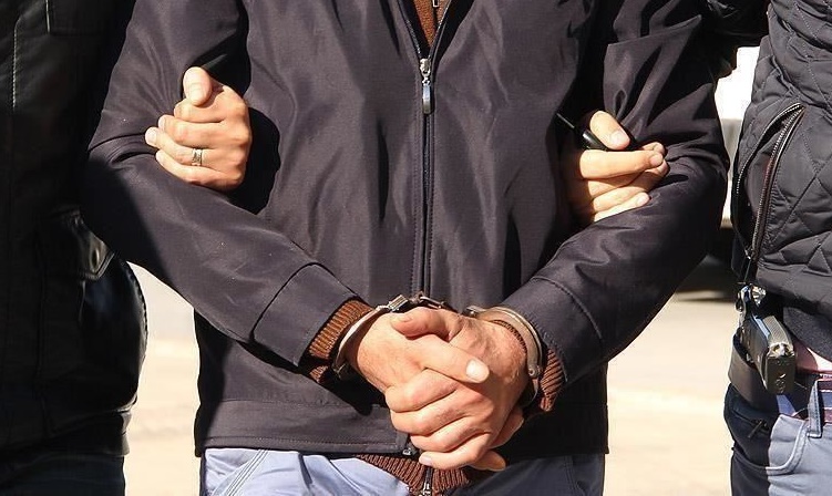 القبض على رجل بعد إصابته بحروق خطيرة في وجهه أثناء تصنيع عبوة ناسفة شمالي باريس 1 سي3434343434343434343434343434343434343434343434343434 61717610525
