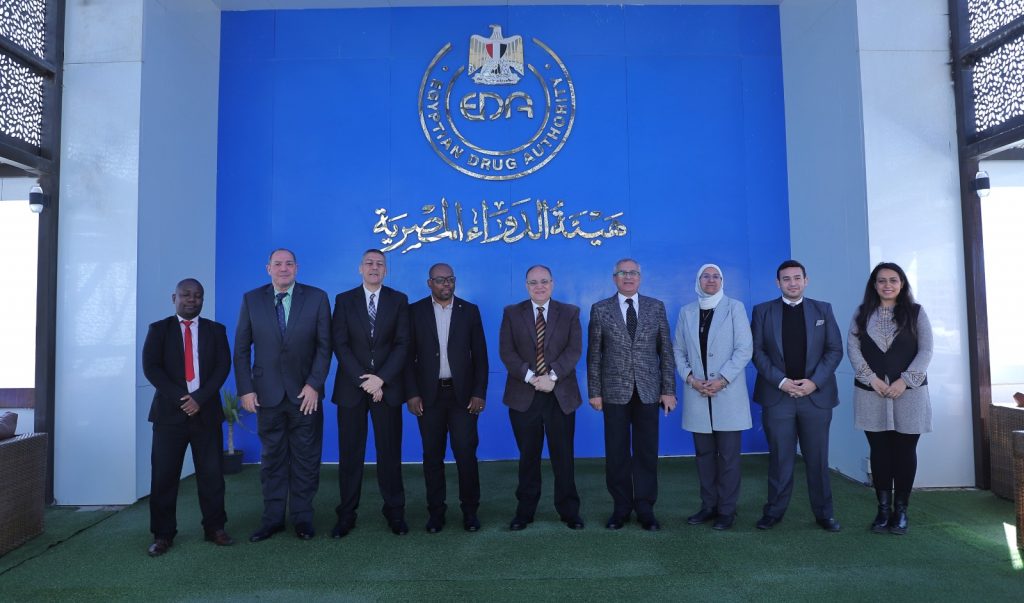 رئيس هيئة الدواء يبحث سبل التعاون مع أعضاء غرفة صناعة الأدوية ومستحضرات التجميل 1 هيئة الدواء 11722333603