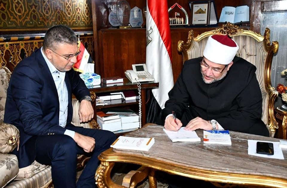 لتنسيق الدورات التثقيفية.. وزير الأوقاف يلتقي رئيس اتحاد إذاعات وتليفزيونات دول "التعاون الإسلامي" 1 07F10FC5 C718 4541 BAC5 8C3B28413BAC1721573045