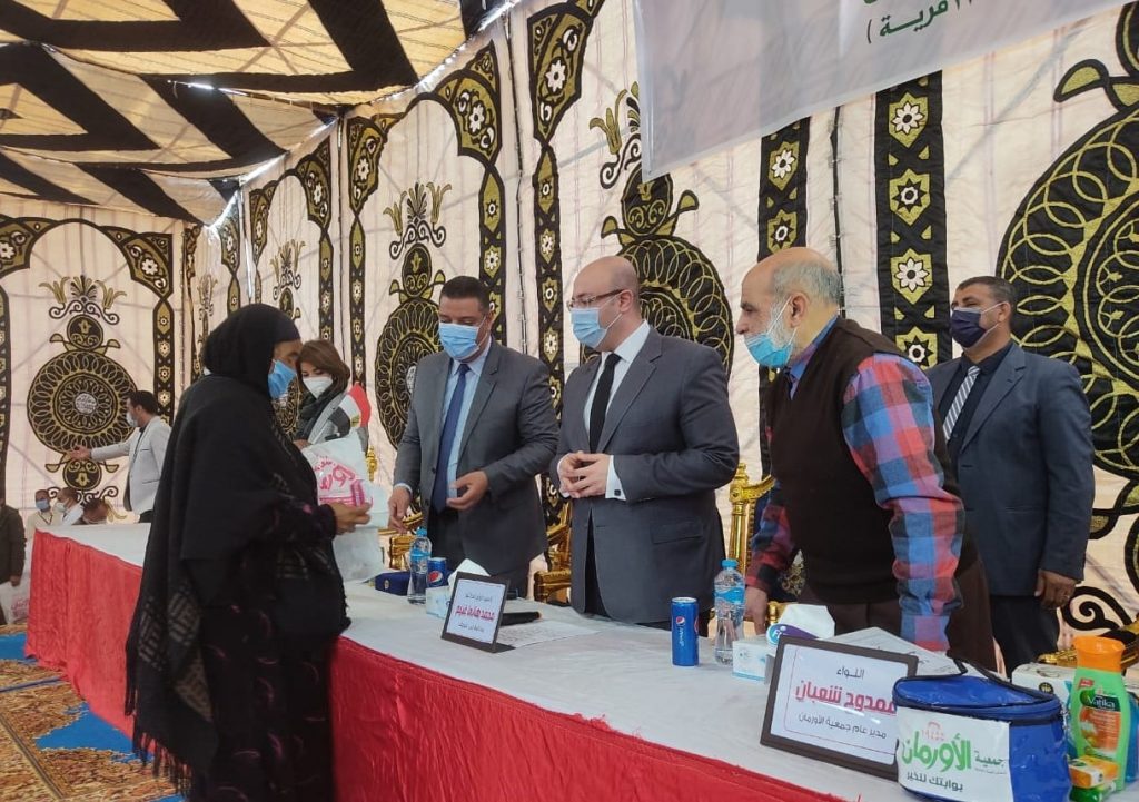 محافظ بني سويف: العمل بروح الفريق الواحد يُسرع وتيرة جهود تحسين الخدمات المقدمة للمواطنين 1 1 31720891323