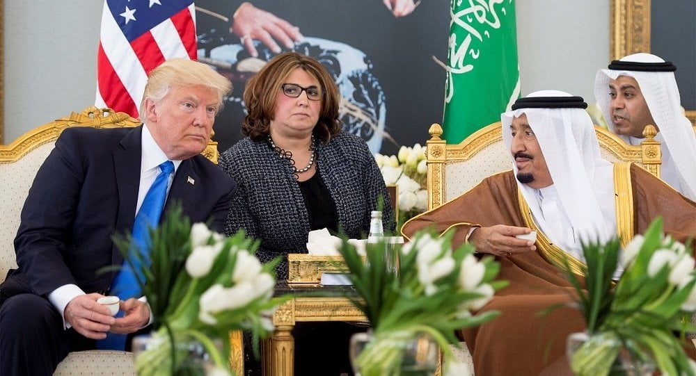 وكالة "الخدمة السرية" الأمريكية تحقق كيف تمكن مطلق النار على ترامب من الاقتراب منه بدرجة كافية 1 10241203881720948325