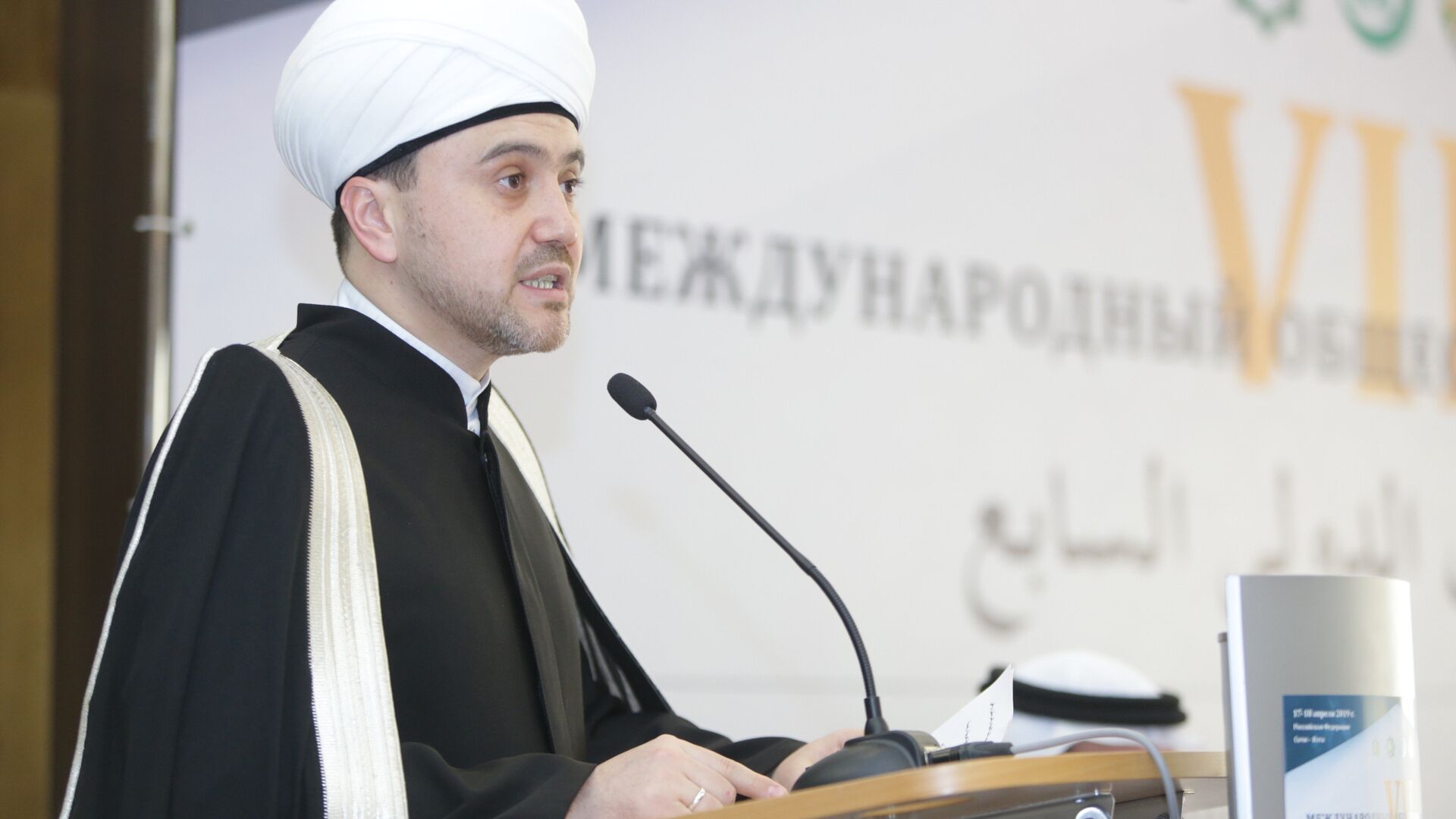 رئيس" شورى المفتين والإدارة الدينية بروسيا" يهنئ مستشار المفتي على التجديد له أمينا عاما لهيئات الإفتاء 1