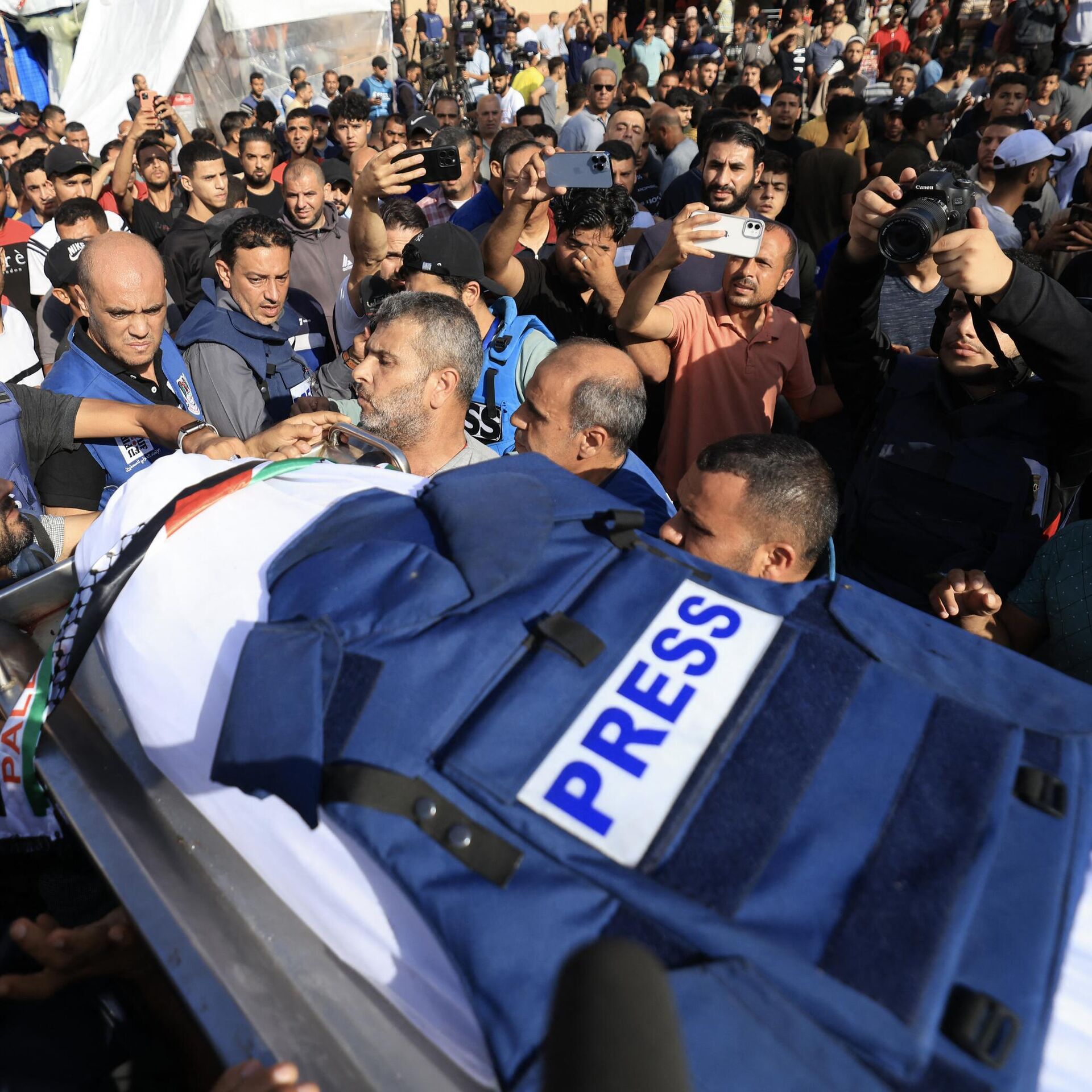 "الصحفيين العرب": استهداف الصحفيين الفلسطينين يستهدف قتل الحقيقة وإخفاء مظاهر الإبادة الجماعية 1