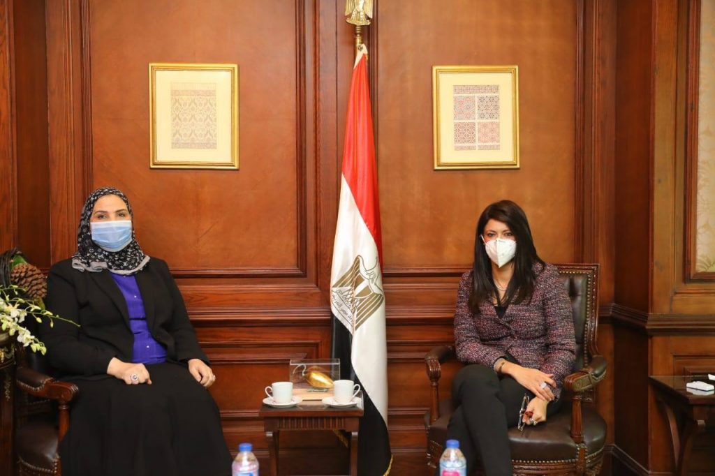 وزيرة التعاون الدولي: "تكافل وكرامة" برنامج وطني رائد لدعم الحماية الاجتماعية 1 127738138 1791059901072367 2552798206143806215 o1719857288