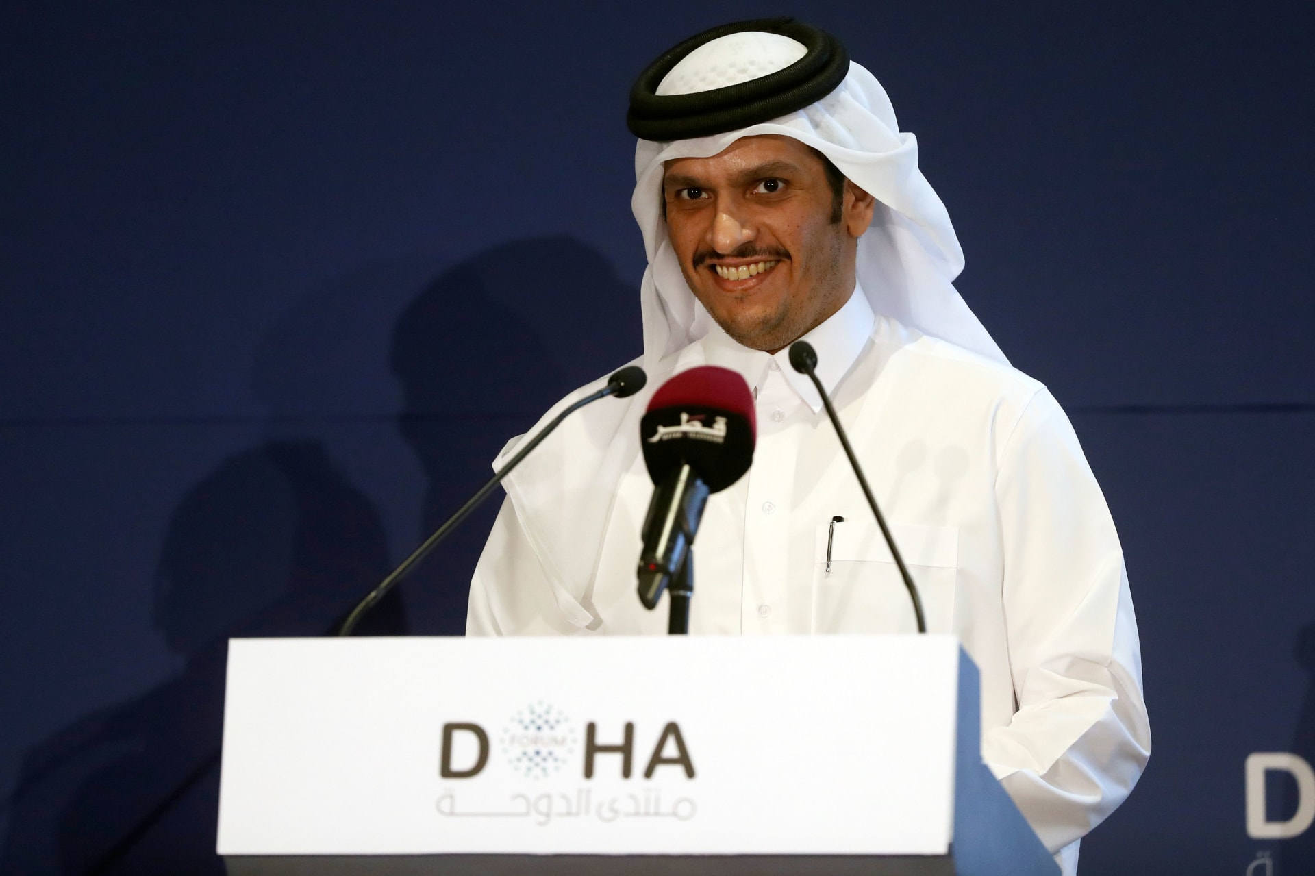 وزير الخارجية والهجرة يتلقى التهنئة من رئيس الوزراء وزير خارجية قطر على توليه منصبه الجديد 1 1565991720300083
