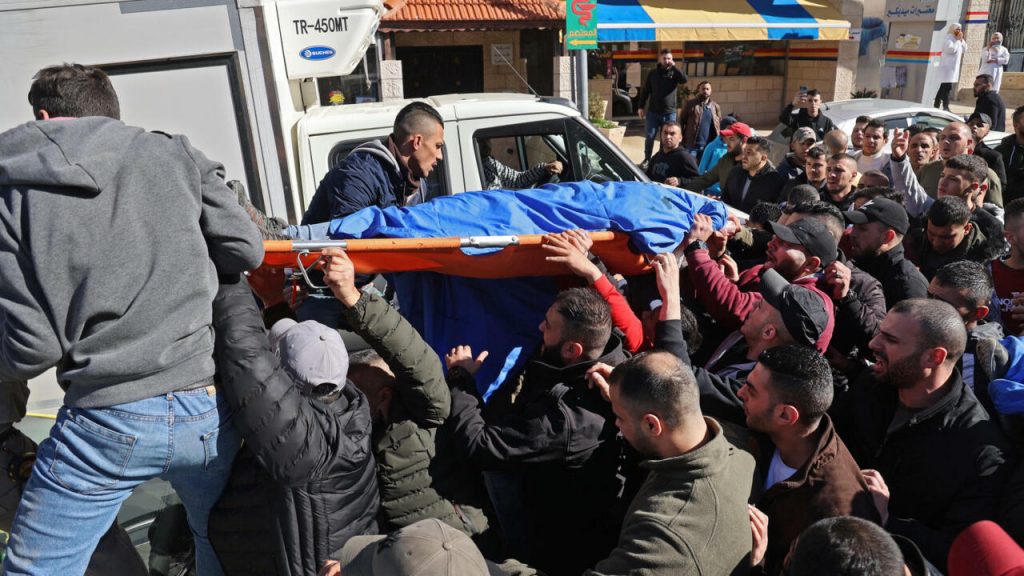 استشهاد 3 فلسطينيين برصاص الاحتلال الإسرائيلي في الضفة الغربية 1 173de63cf5a9a336aa5aa3f2c4e4c19fd9140a391721809444