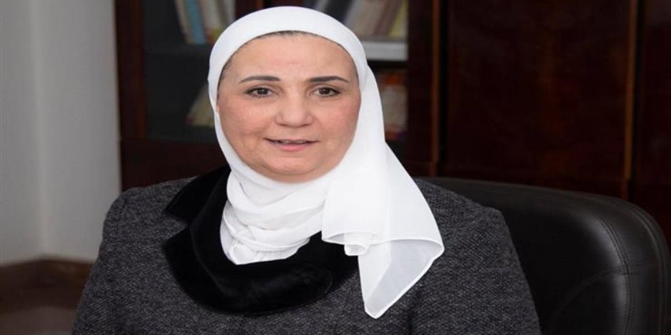 وزيرة التضامن تصدر منشورًا وزاريًا بعدم استبعاد مستفيدي "تكافل وكرامة" حال اشتراكهم ببرامج التمكين الاقتصادي 1 2020011102502350231721809024