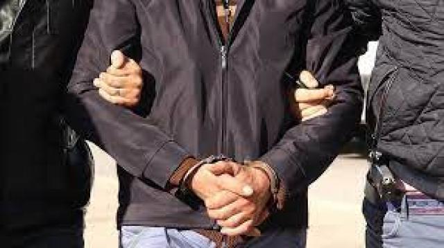 ضبط شخصين بالقاهرة لقيامهما بالنصب والاحتيال على المواطنين بأسلوب انتحال الصفة 1 3085621720881364