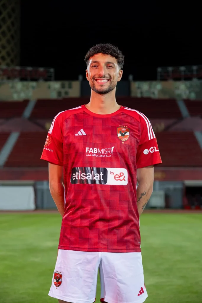 سجل 2 وصنع 2.. وسام أبو علي أفضل لاعب في لقاء الأهلي وسيراميكا بالدوري 1 385521506 1048418489916492 6566816100522571723 n 191722286503