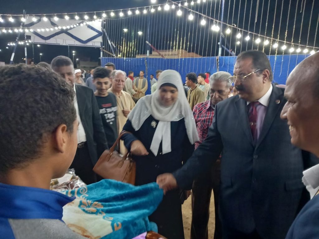 حياة كريمة تطلق مبادرة "أنت الحياة " لتقديم الخدمات الطبية المجانية للأسر الأكثر احتياجا بالبحيرة 1 4641721651765