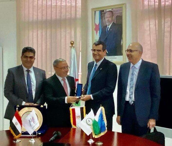 تنفيذا لاتفاقية التعاون بين جامعتي طنطا وبرادفورد : وفد طلاب بريطاني يشارك في برنامج تدريبي بجامعة طنطا 1 60116ab4421aa95eec13419c1720368372
