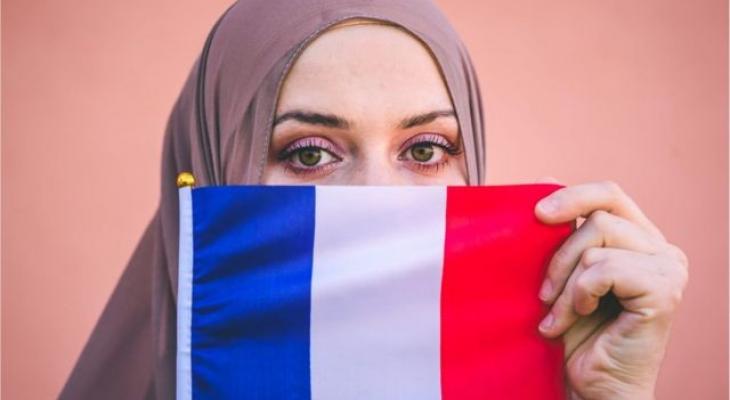 30% من الفرنسيين يؤيدون حكومة من "الجبهة الشعبية الجديدة" اليساري فقط ، استطلاع للرأي 1 79 11720691524