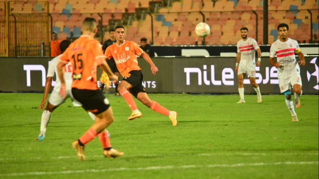 بضربتي جزاء.. الزمالك يسقط في فخ التعادل مع فاركو ١-١ في الدوري 1 9311720031163