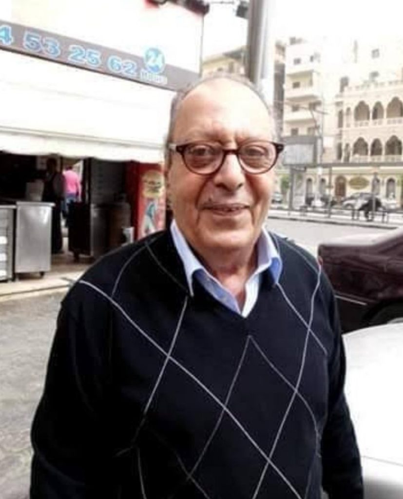 أشرف زكي ينفي خبر وفاة الفنان الكبير أسامة عباس 1 E99une2XEAIM5231720035244