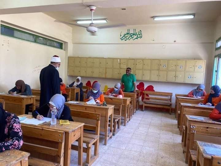قيادات "المعاهد الأزهرية" يتفقدون لجان امتحانات الشهادة الثانوية الأزهرية للقسم العلمي 1 FB IMG 16546849661171720624147