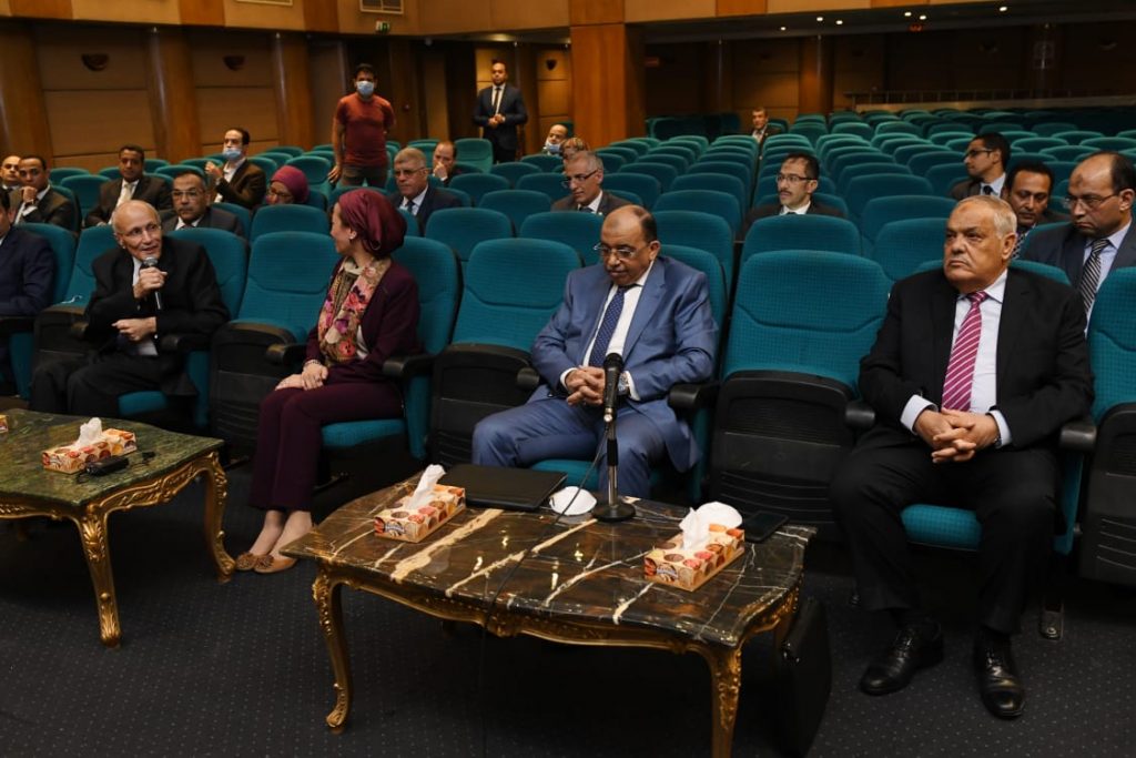 وزراء الإنتاج الحربي والبيئة والكهرباء يبحثون الموقف التنفيذي لعدد من موضوعات التعاون المشترك 1 IMG 20200508 WA0002