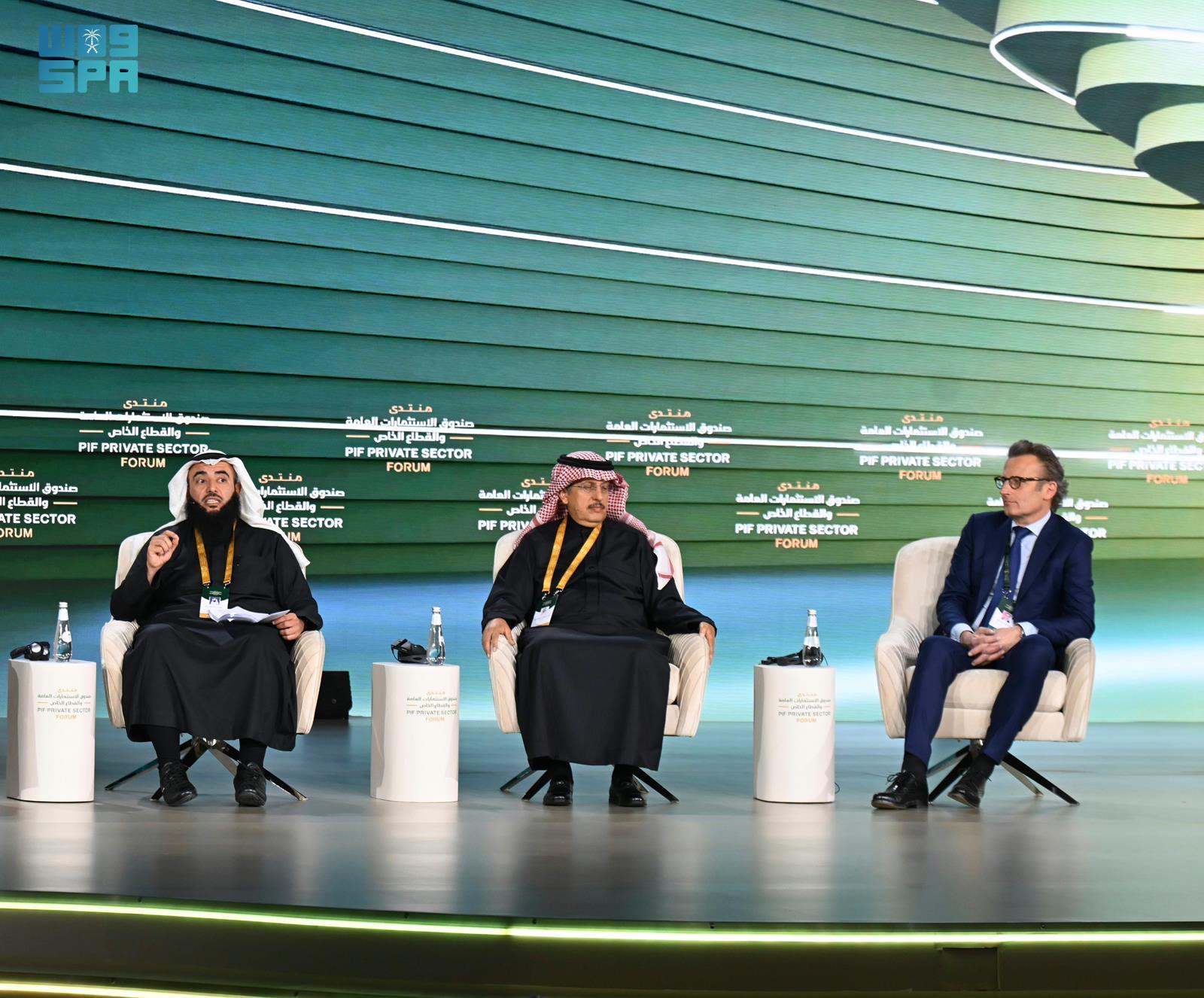 هشام بدر: "التخطيط" لها دور مهم في الشراكات بين الحكومة والقطاع الخاص لتعزيز التحول إلى الاقتصاد الأخضر 1 S6JERMnDw96lw57ro5o5zsNkA4EuacCce1r98Eg51719921424
