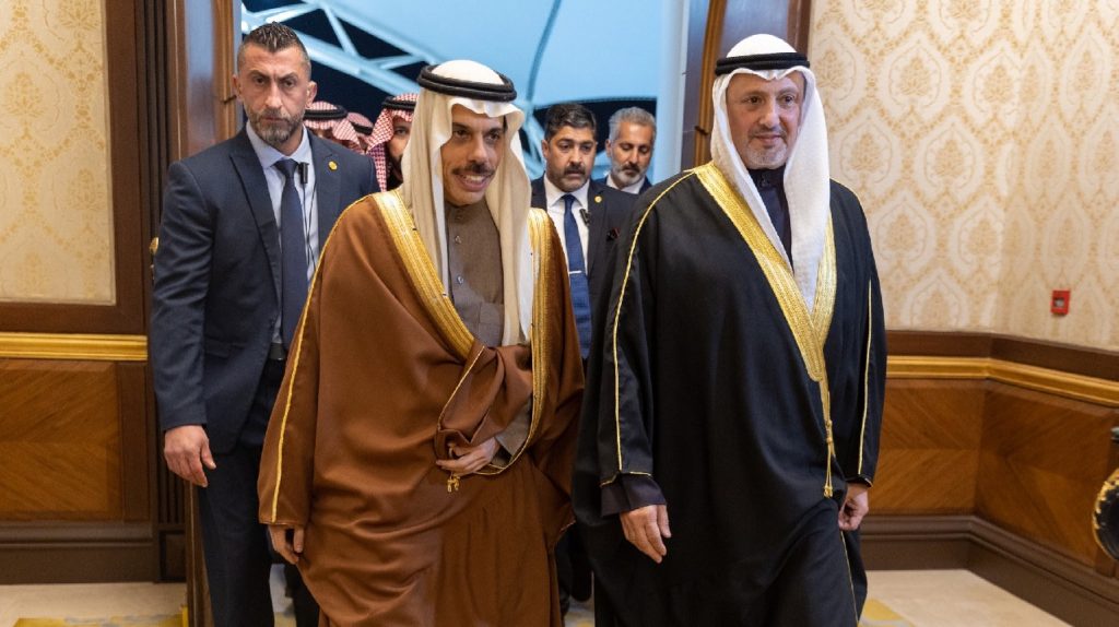 وزير الخارجية الكويتي: التحديات العابرة للحدود تتطلب تضافر الجهود الإقليمية والدولية لمواجهتها 1 WhatsApp Image 2023 02 04 at 71721111826