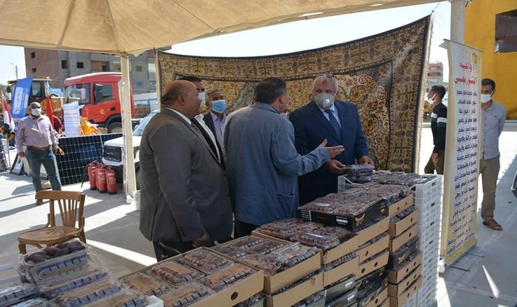 محافظ الوادي الجديد يبحث إقامة النسخة الرابعة من الملتقى المصري للتمور أكتوبر القادم 1 elaosboa749821721641625