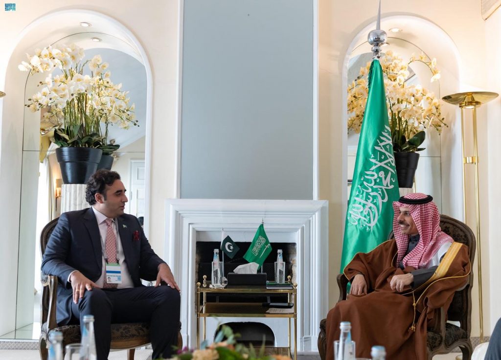 وزير خارجية باكستان يبحث مع الأمينة العامة للكومنولث سبل تعزيز التعاون الثنائي 1 nFSr8LGS8FFLNKF9ivipGeiONSfWLyBfB0Fsg3Lm1722247023