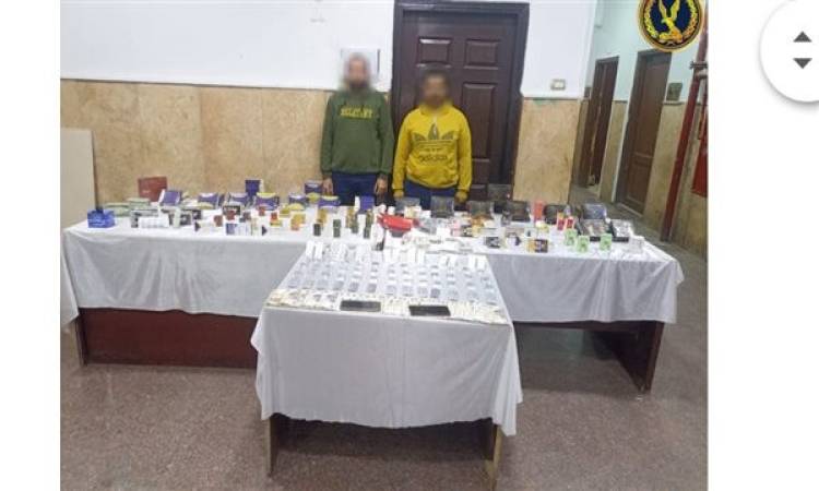 ضبط شخص بالجيزة لإدارته صفحة عبر موقع "فيس بوك" للترويج لبيع شهادات جامعية مزورة 1 resize 161720599724