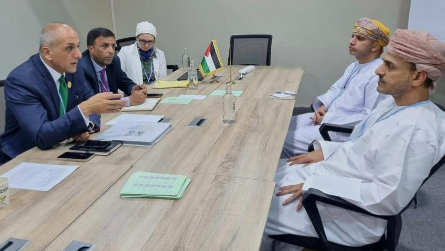الإيسيسكو وهيئة البيئة في سلطنة عمان تبحثان سبل تطوير التعاون في مجال حماية البيئة 1 ٢٠٢٢١١١٠ ١٠٠٨٣٤1719997205