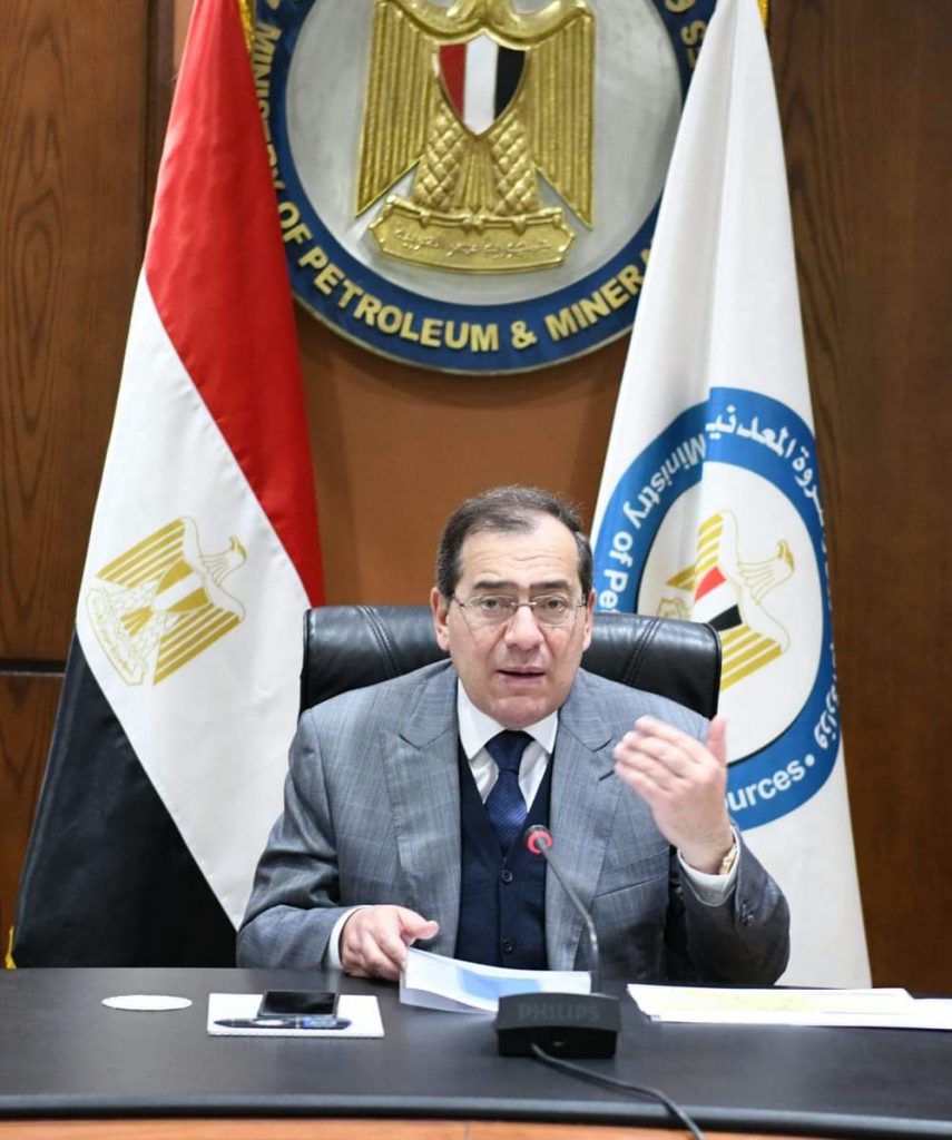 وزير البترول: إجراءات تحفيزية لزيادة إنتاج البترول والغاز الطبيعي خلال الفترة المقبلة 1 المهندس طارق الملا وزير البترول والثروة المعدنية1724157605