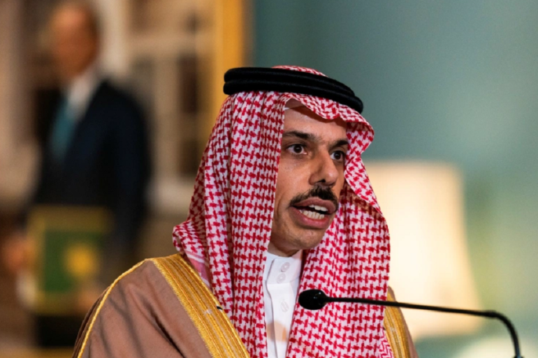 وزير الخارجية يبحث هاتفيا مع وزير الطاقة السعودي تعزيز الاستثمارات السعودية فى مصر في مجال الطاقة 1 وزير الخارجية السعودي الأمير فيصل بن فرحان آل سعود1724076603