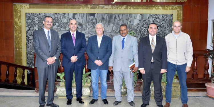 نائب محافظ الأقصر:الجدوي الأقتصادية للانتاج الزراعي تشمل كافة الأطراف الشريكة بدءاً بالمزارعين 1 01 288