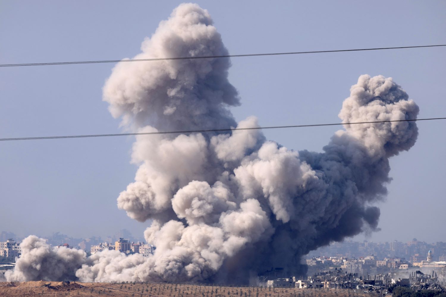 "صحة غزة": استشهاد 35 فلسطينيا وإصابة 55 آخرين جراء مجزرتين للاحتلال خلال 24 ساعة 1 0ceaca44 14a1 4942 9c05 d62dc4fa30211722504723