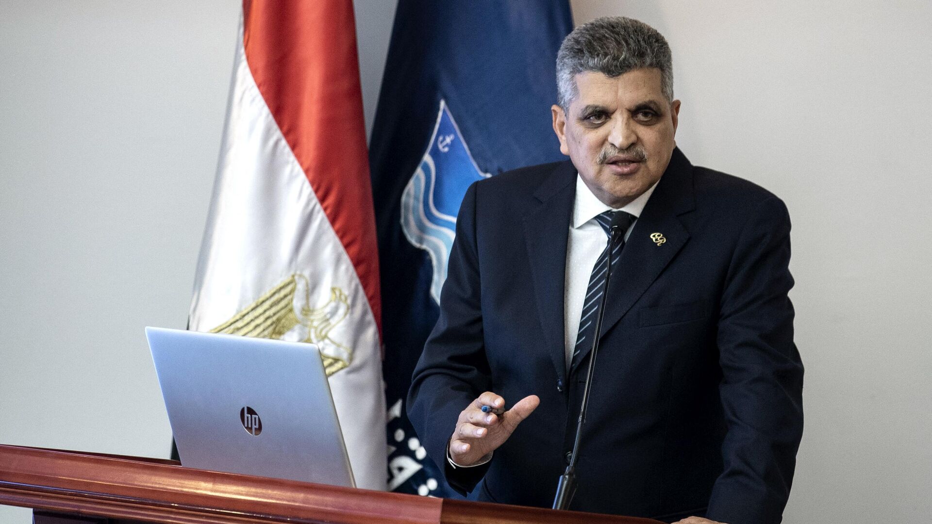 رئيس هيئة قناة السويس: تنظيم ندوة دينية تثقيفية بعنوان "الدين المعاملة" للدكتور أسامة الأزهري وزير الأوقاف 1