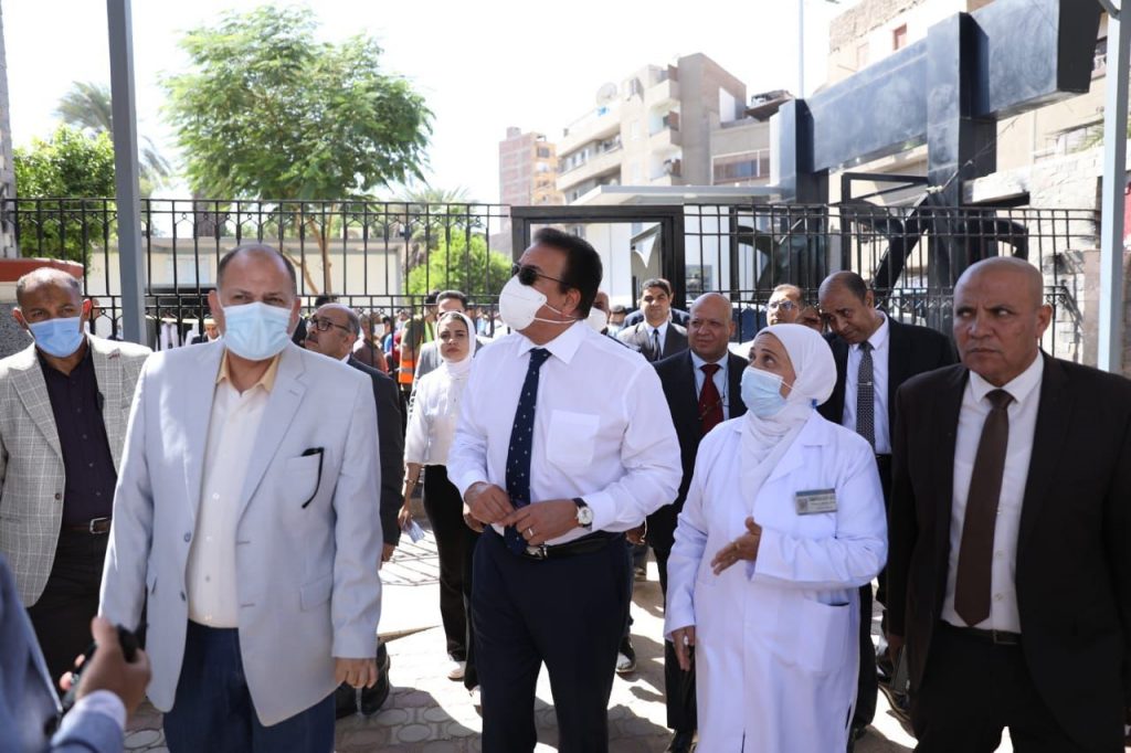 نائب وزير الصحة توصي بزيادة معدلات تغطية الصحة الإنجابية خلال جولة تفقدية بمحافظة الأقصر 1 111723801207
