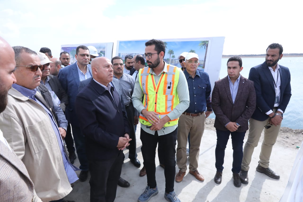 وزير النقل:تنفيذ مشروع الخط الأول لشبكة القطار الكهربائي السريع وفقا لقياسات الجودة العالية 1 113513 وزير النقل يتفقد مشروع الخط الأول للقطار الكهربائي السريع1723723443